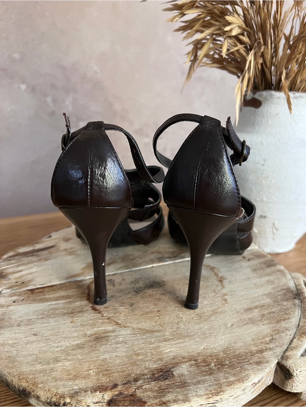Dark Brown Leather Strappy Women’s Heeled Sandal SIZE 8M - Picture 5 of 10